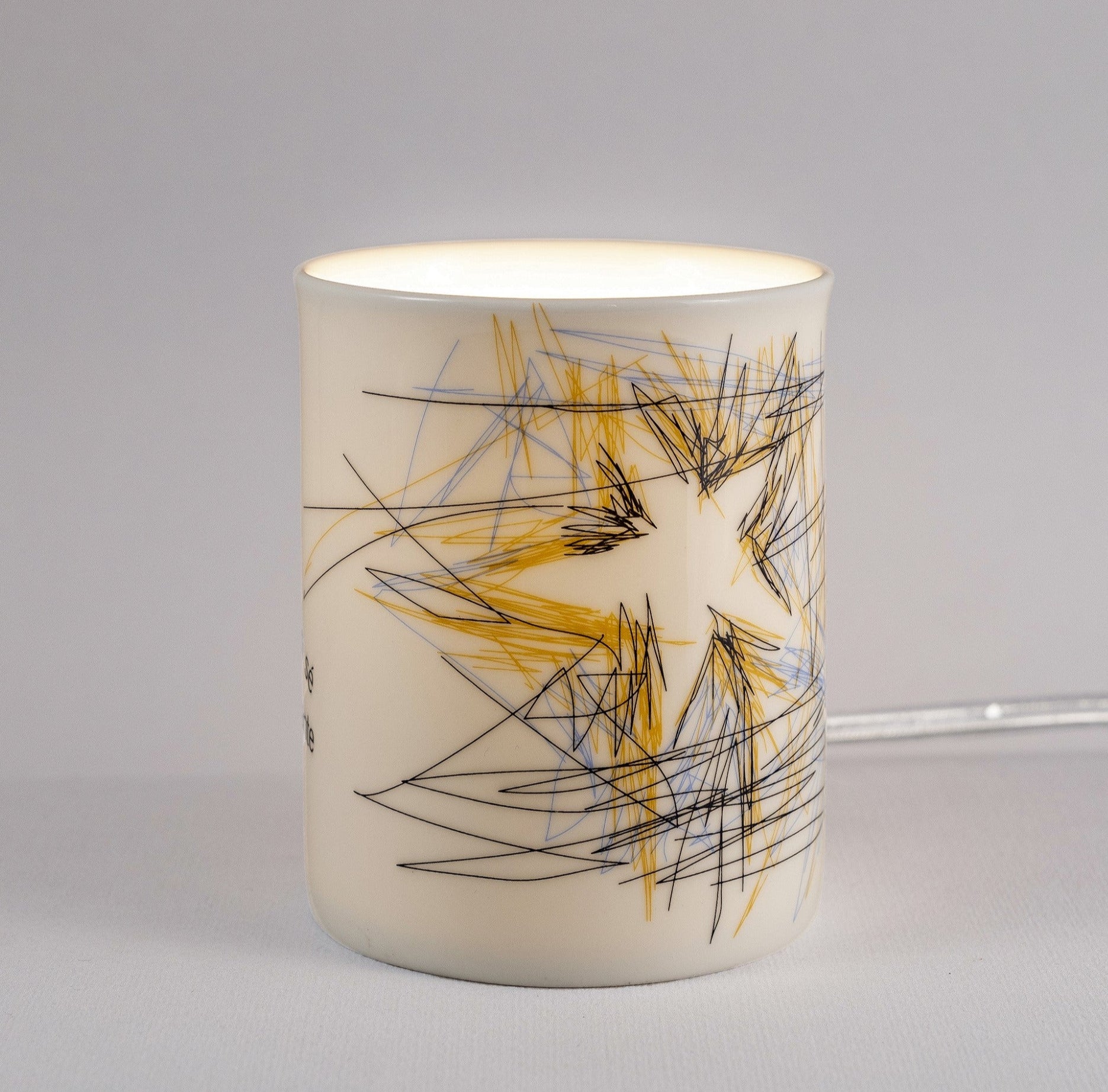 Lampada letteraria - Bisogna avere un caos dentro di sé per generare una stella danzante. Friedrich Nietzsche